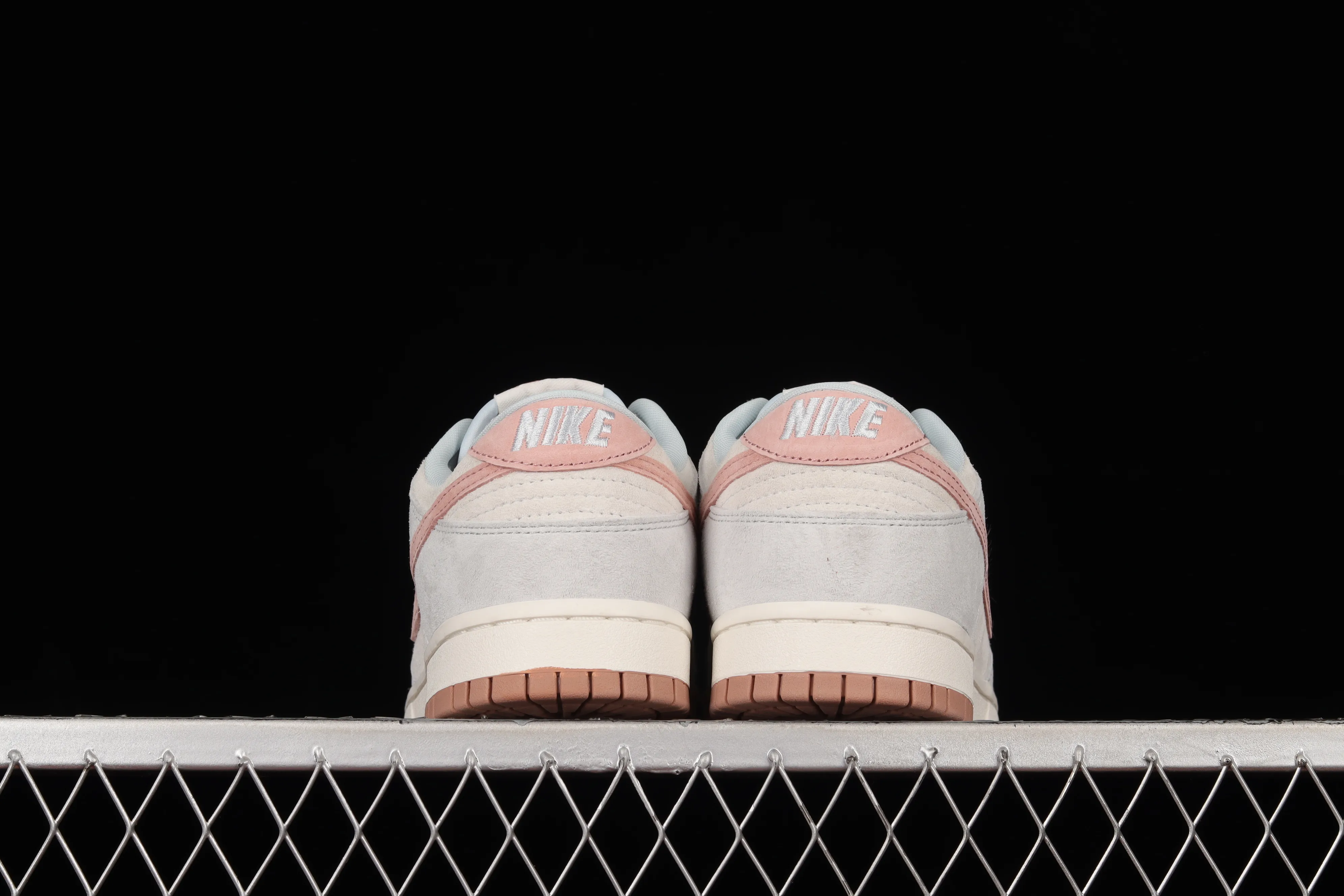 All Categories Nk SB Dunk Series Nk SB Dunk Low Low-top Sneakers F Version Nk Dunk SB Low Pink Rose SB Dunk Series Low-top Casual Sports Skateboard Shoes DH7577-001